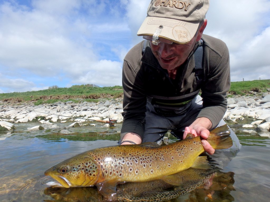 Low, clear water and bright sun made for tough going. Absolutely beside myself with this ape, which fell to the charms of my APT. A wee bit of finesse was needed mind with the @Hardy_Fishing9'9" #3 Ultralite LL and a 0.13mm tippet #buttclenchingscrap...