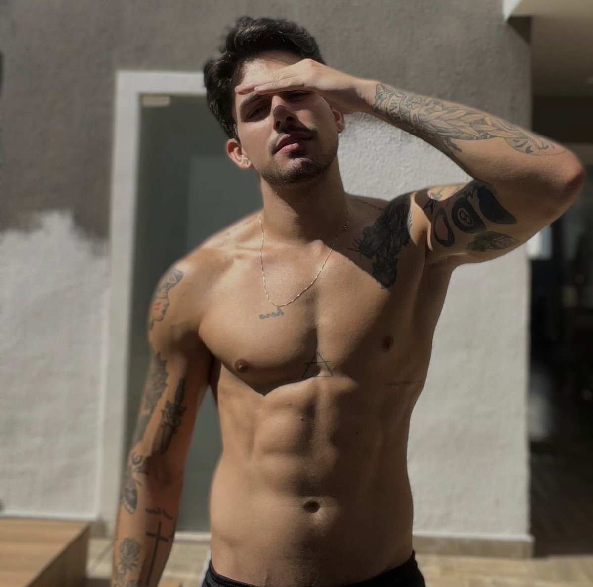 filzitox's tweet photo. 🌞 https://t.co/MBz7QKdyY9