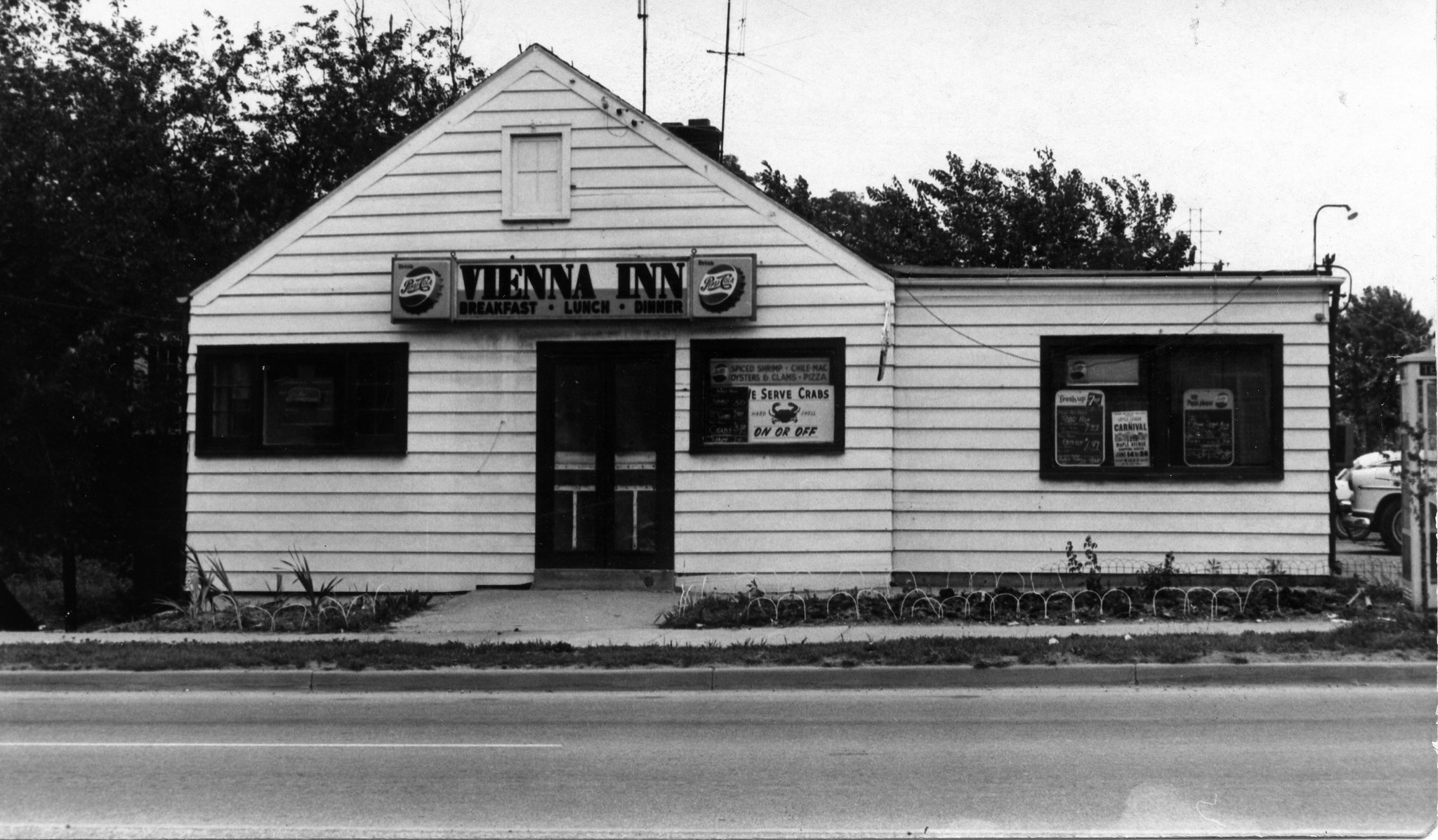 Town of Vienna, VA on Twitter: "Vienna Inn: then and now. Not much has