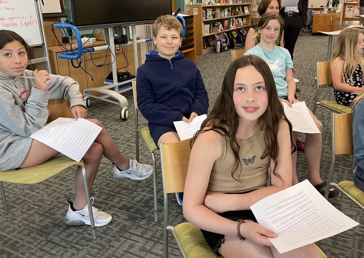 comsprincipal's tweet image. CMS Students await opportunity to ask Capt Bowen on ⁦@Space_Station⁩ questions during our virtual QA #proudtobecms