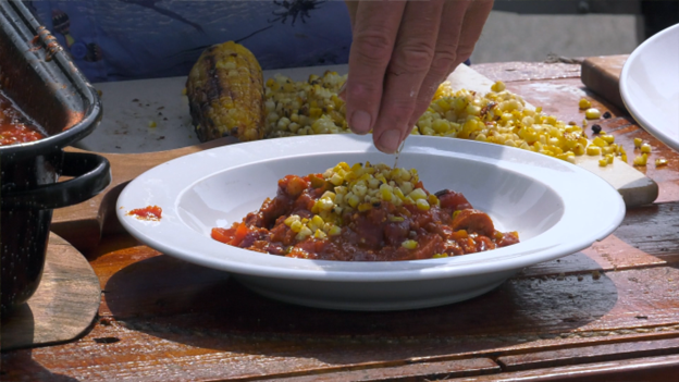 DogMerrill's tweet photo. Shoutout to our viewers! Mad Dog & Merrill® Midwest Grill’n is available to 50 Million+ Households. Visit https://t.co/VFvqNBhzsU to find out when Midwest Grill'n is on in your area! #bbq #grilling #barbecue #food #foodie #WhyIGrill #delicious #steak #bbqing #beef #cooking https://t.co/6pwc14lTxi