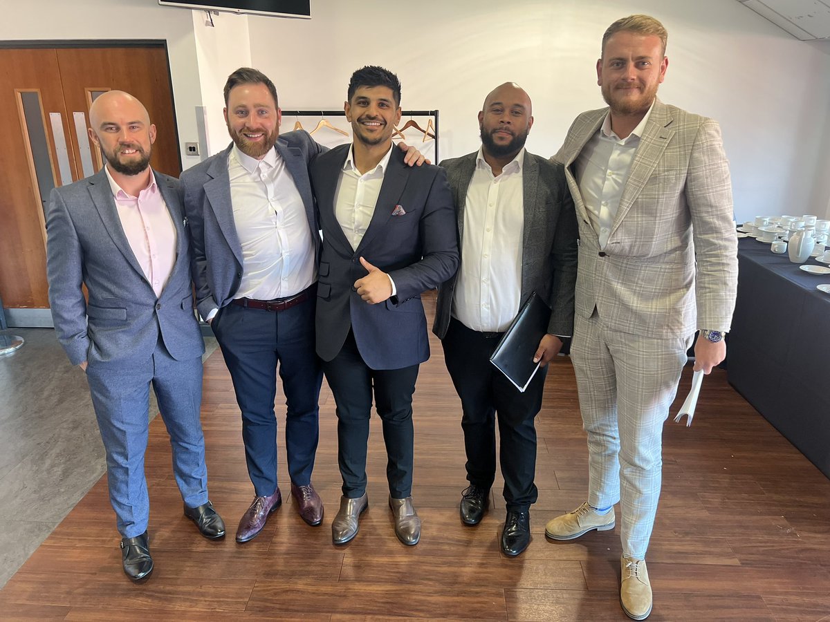 RLeker1990 tweet media