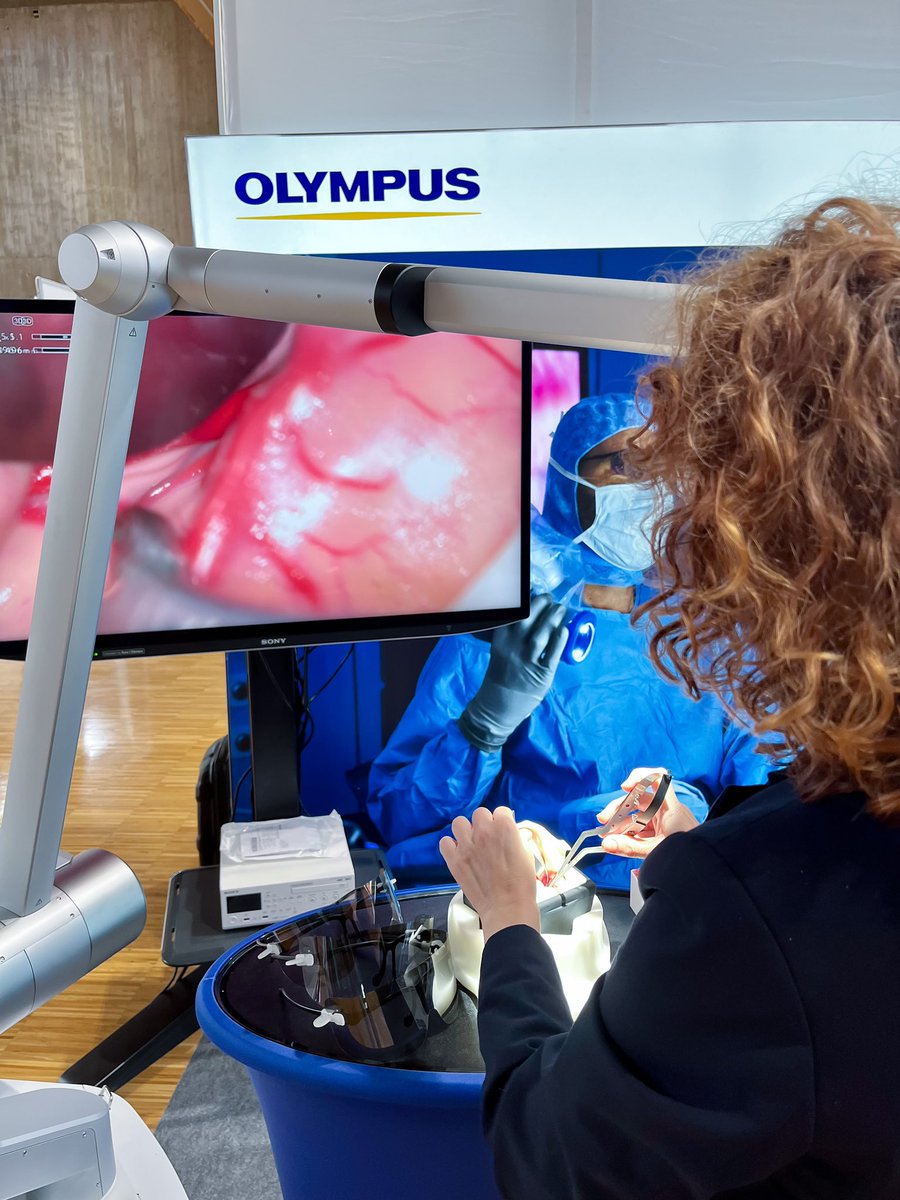 LA NUEVA ERA DE LOS EXOSCOPIOS:
Con la llegada de #ORBEYE, muchos procedimientos de #Neurocirugía se han mejorado gracias a la ergonomía y la visualización 3D4K. Les esperamos en el Congreso Nacional #SENEC en Santander, con el “plug &amp; play” del equipo.