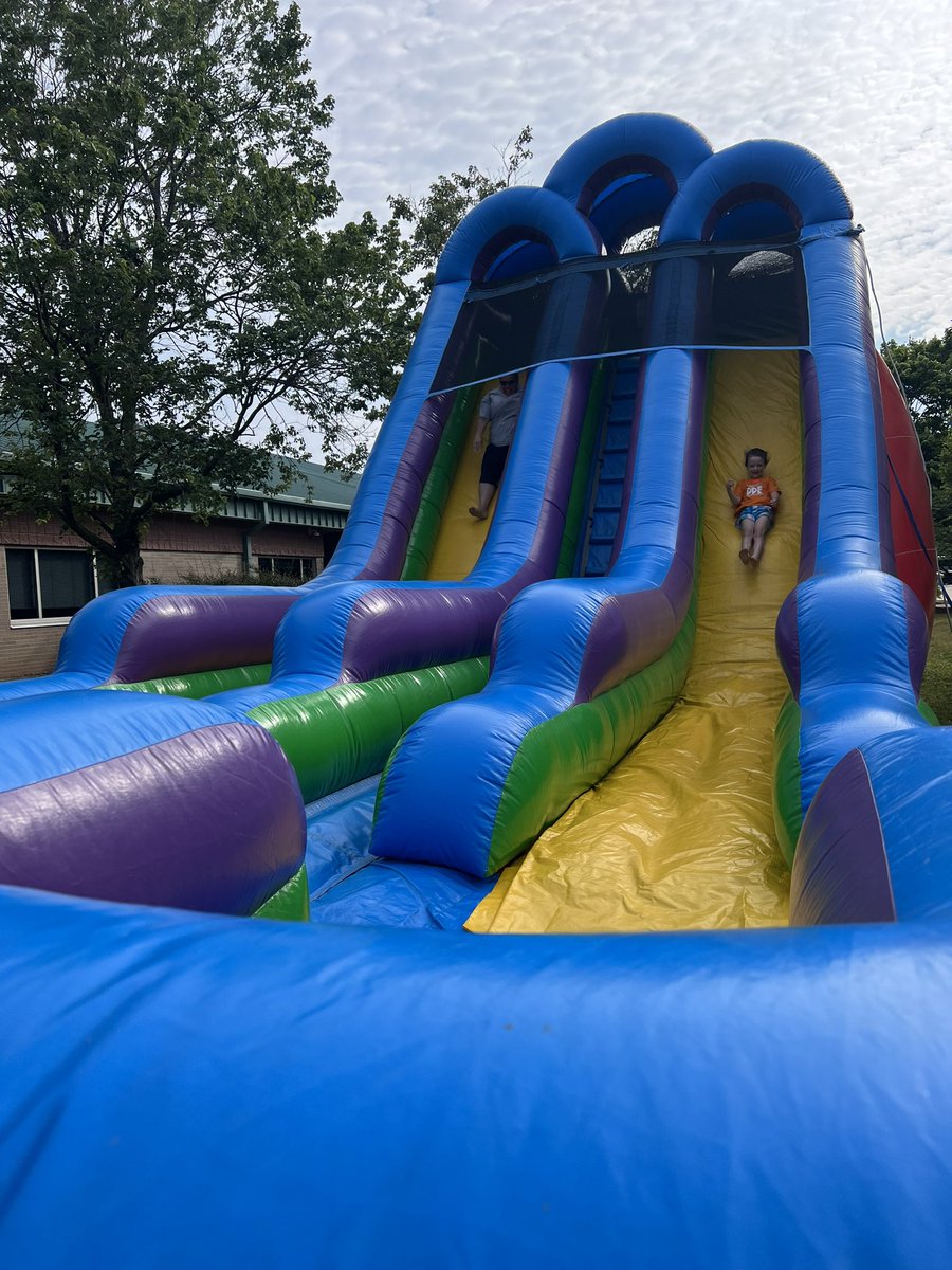 Another successful field day <a href="/DDEDolphins/">Davis Drive ES</a>. Thank you Coach <a href="/TGuentherPE/">Trevor Guenther</a> for all your hard work 💜