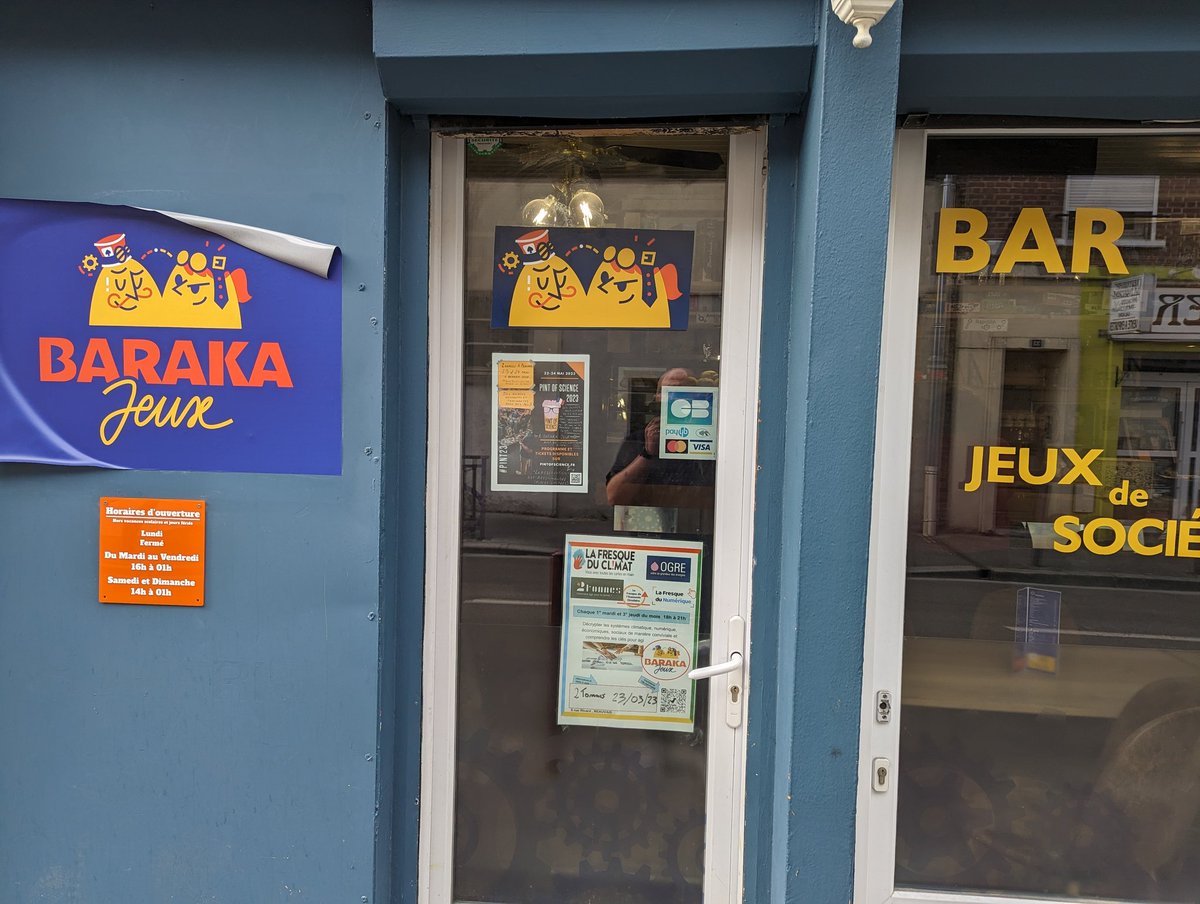 MHainselin's tweet image. Ce soir c'est Pint of Science special improvisation à Beauvais
On est dans un bar à jeux avec @JuDeWever 
#pint23