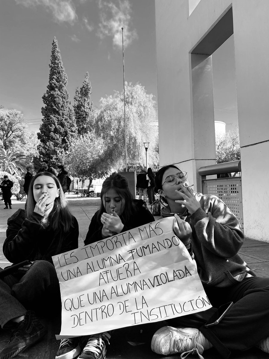 mora (@falopaloka) on Twitter photo 