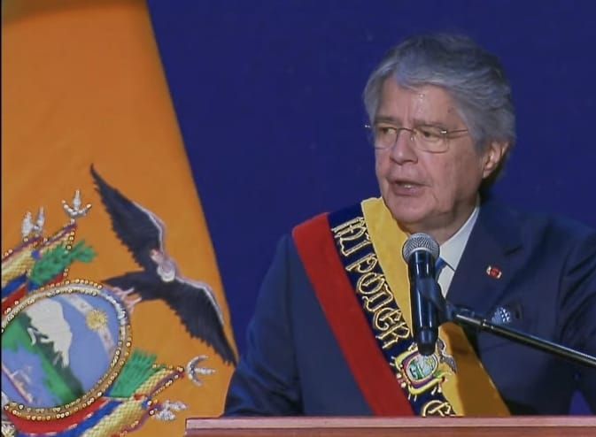 LassoGuillermo's tweet photo. Ahora, los ecuatorianos debemos elegir un nuevo gobierno y otra Asamblea Nacional, un acto democrático que hace más fuerte la institucionalidad. Con humildad les pido elegir a los mejores ecuatorianos, ejercer su voto creyendo -de manera fehaciente- que es la herramienta más valiosa que tienen para enrumbar al país hacia un mejor destino. 

#InformeALaNación🇪🇨       
#24DeMayo