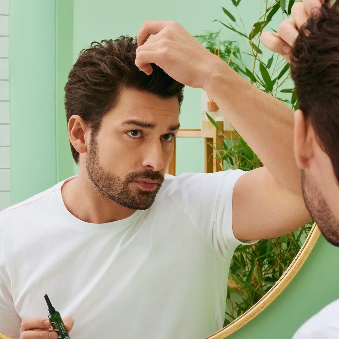 Leila_alp's tweet photo. Anti-Chute not only stops hair loss, but also makes you more handsome as well 💪🍃💚🤩
#yvesrocher #AlpNarvuz
#antichute https://t.co/vRX3BQvbxl