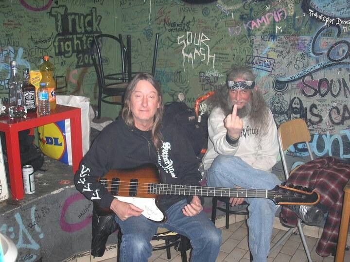 weedian_ds's tweet photo. R.I.P. Mark Adams (Saint Vitus)
Original Saint Vitus bassist https://t.co/j0i0JWHE64