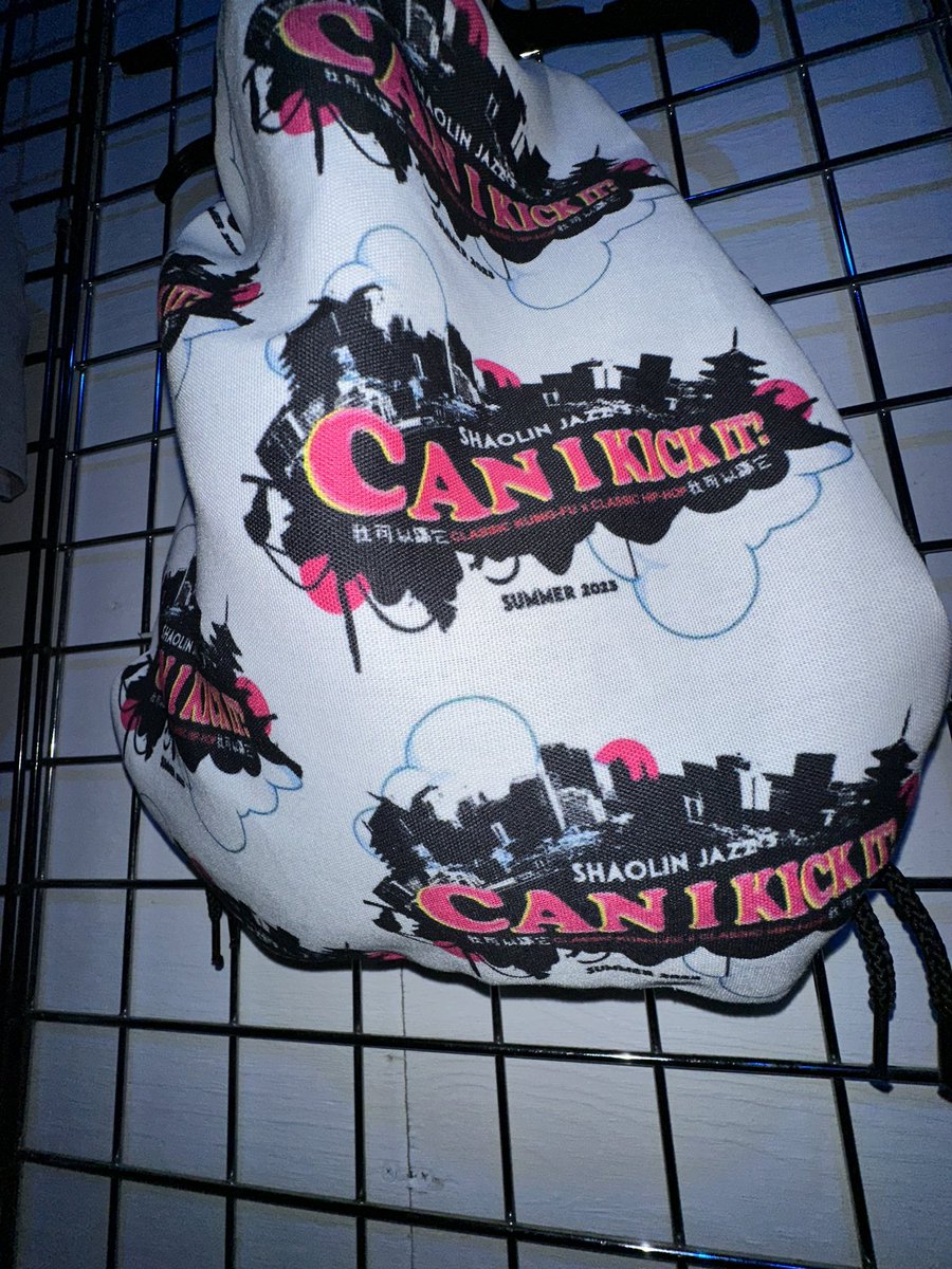 SHAOLINJAZZ's tweet image. GET THE BAG💰

CAN I KICK IT? Outdoor Summer Series 2023 merch

To view the line visit: shaolinjazz.com

#shaolinjazz #canikickit #merchgame #merchdesign #thebag #getthebag #bagit #baggame #accessories #backpack #drawstringbag