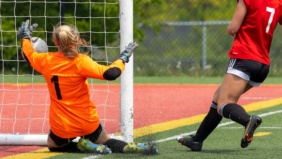 PHOTOS: <a href="/STAFlames/">St. Thomas Aquinas</a> beat <a href="/BessetteBulldog/">Bessette Bulldog</a> 4-0 in a TVRA girls varsity high school soccer semifinal Tuesday in London. @MikeatLFPress was there: tinyurl.com/3tuh54f5 #ldnont