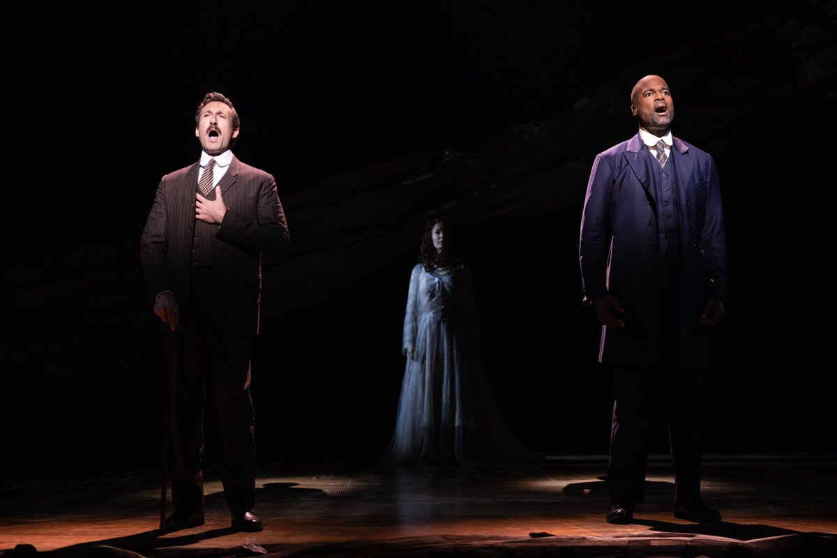 What song do you think the incredible Derrick Davis and Aaron Lazar are singing? 👀 Hint: It may have something to do with the lovely <a href="/sierraboggess/">Sierra Boggess</a> in the shadows behind them 😉

#thesecretgarden #musical #UnlockTheMagic