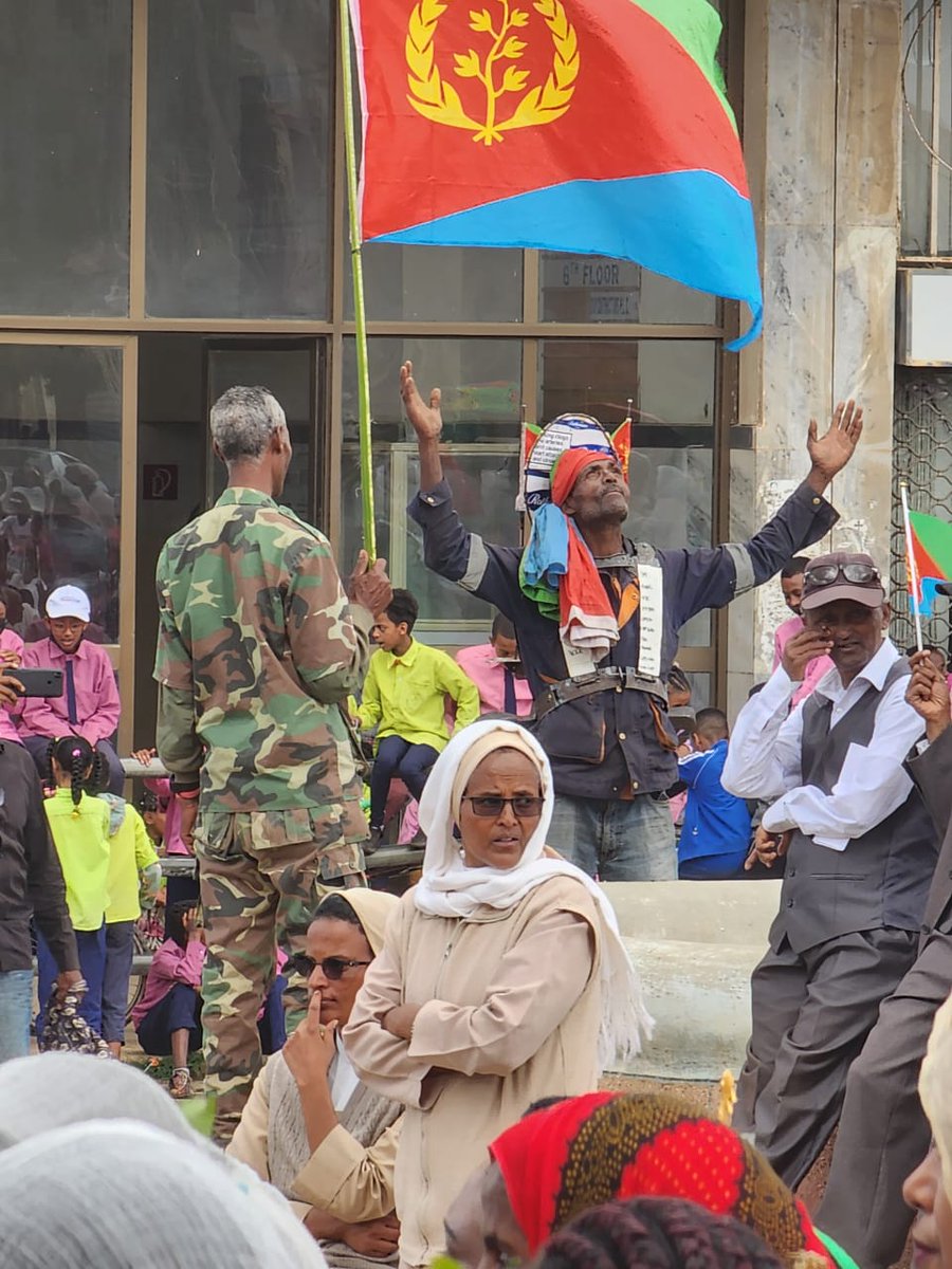 'ብኤርትራ የለን ሻላ ማላ!'
#EritreaAt32 #EritreaIndependenceDay #EritreaPrevails