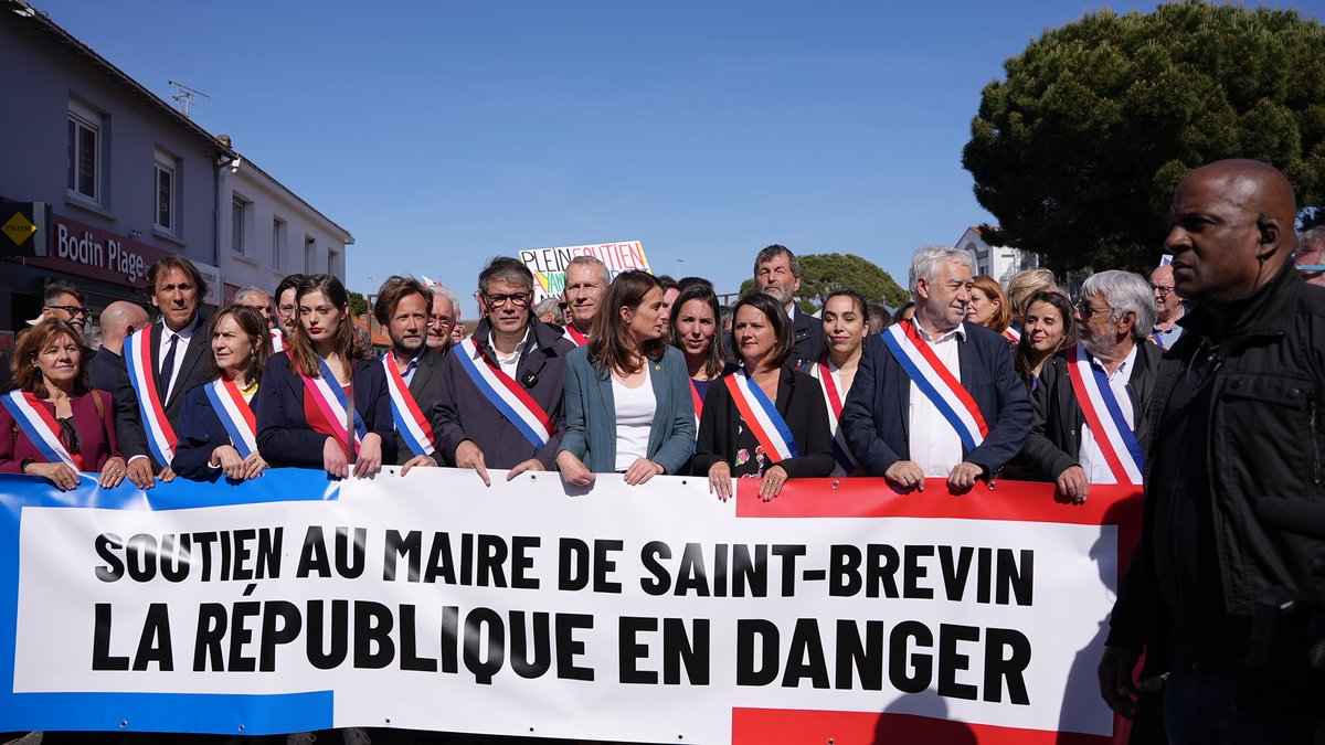 Députés Socialistes et apparentés tweet media