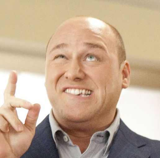 Happy Birthday to Will Sasso. He made a fun, playful Curly in \"The Three Stooges\" (2012) 