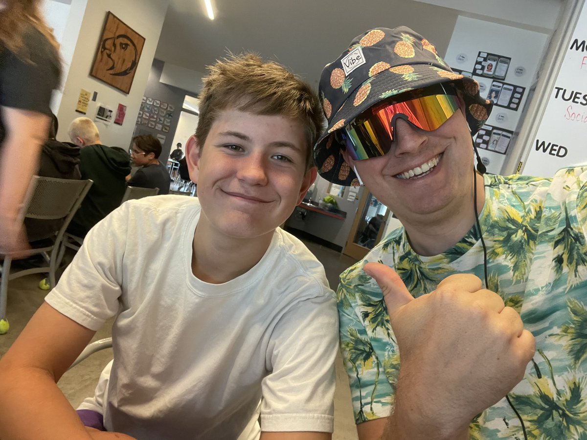 grender_dave's tweet image. Dress like a Teacher/Student Day @43EagleMountain @sd43