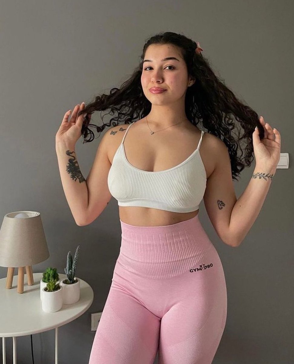 #cankaya #ankarabayan Serinlik le  gücünün doruğundayken  #kizilay ...