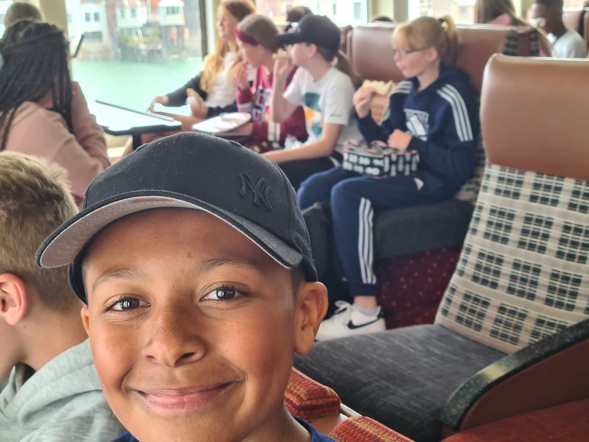 Temple_Sutton's tweet photo. #isleofwight #year6 #temple #cleanplates https://t.co/OfL47rAp4C