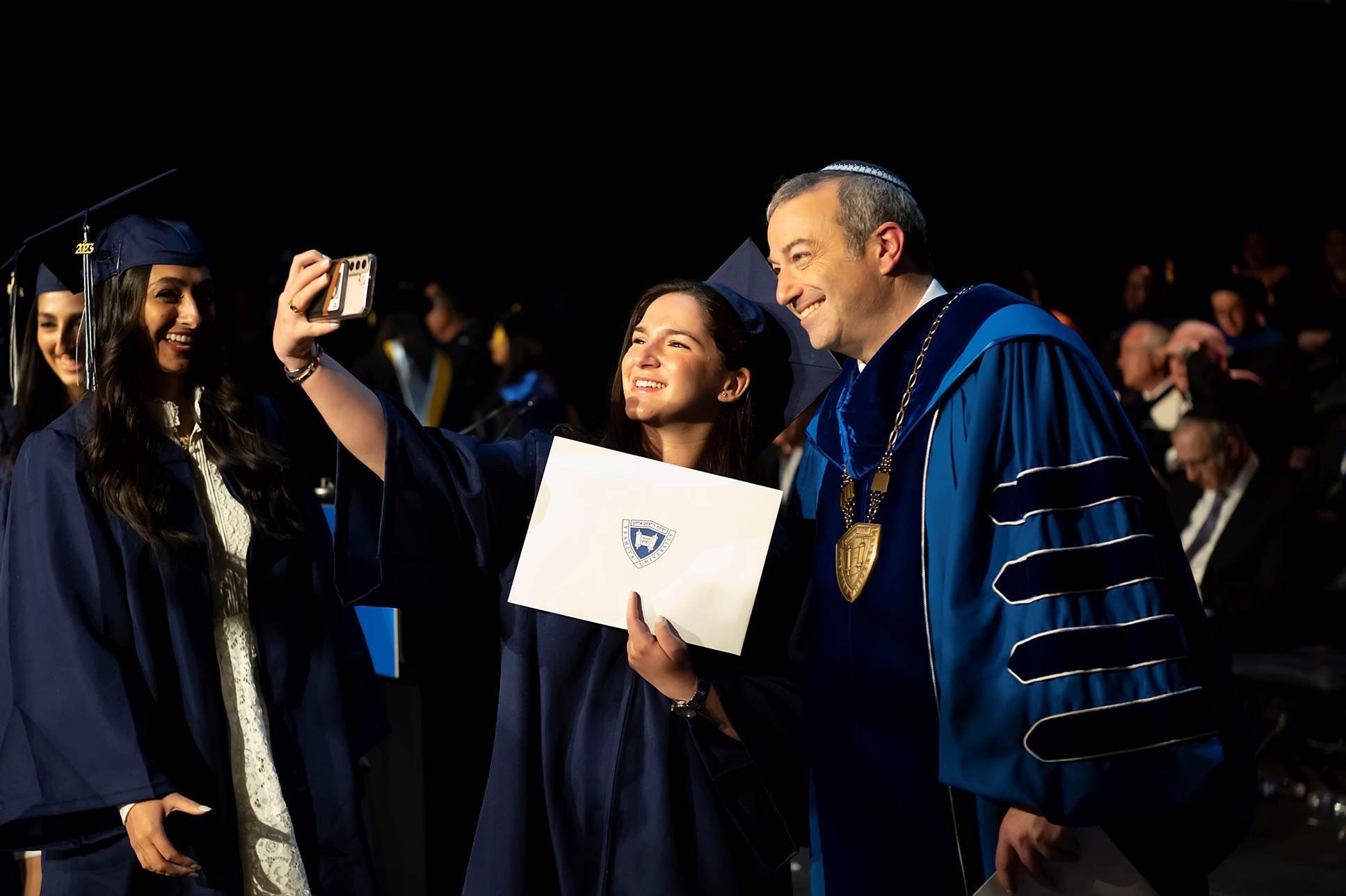 Yeshiva University (YUNews) / Twitter