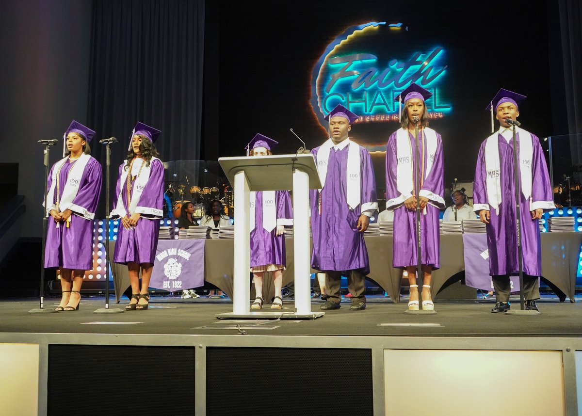 JEFCOED's tweet photo. It was a centennial💯 celebration for Minor High School as the 100th graduating class proudly walked across the stage!🎓
The best is yet to come! Congratulations to all of you!!
@MinorHighTigers @gonsoulinwalter @Jefcoed6_12 #Classof2023 #MinorPride #JEFCOEDproud https://t.co/4NdlZ4svYM