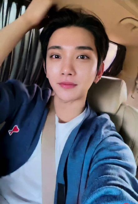 cyrus (@cyrusbennettt) on Twitter photo 