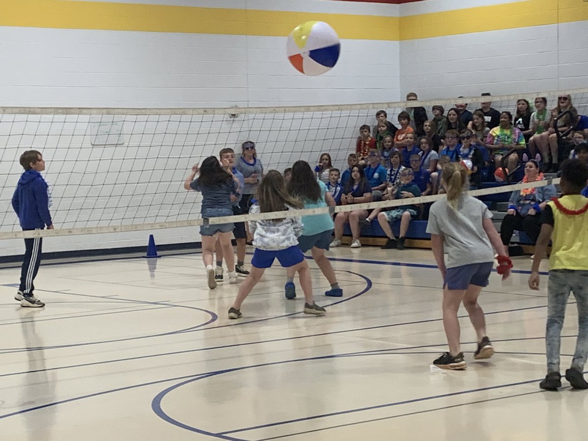 Our last <a href="/MRI_Family/">MRI</a> ☀️🏖️Redhawks’ Renaissance Rally was full of energy!  Our students loved the prizes and beach volleyball. ⛱️Respect + Recognize + Reward + Reinforce = Results. #MidAtlanticRenRegion <a href="/Sherman_teaches/">Christine Sherman</a> <a href="/BerkCoSchoolsWV/">Berkeley Co. Schools</a> <a href="/J_Renaissance/">Jostens Renaissance</a>