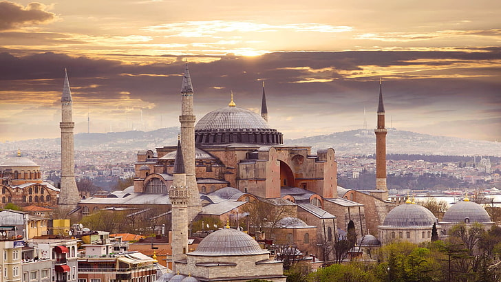 dunyadanfinans's tweet photo. İstanbul'da, kirada oturan ve otomobili olan 4 kişilik bir ailenin ortalama aylık gideri ne olur? https://t.co/Iscg0X2y7H