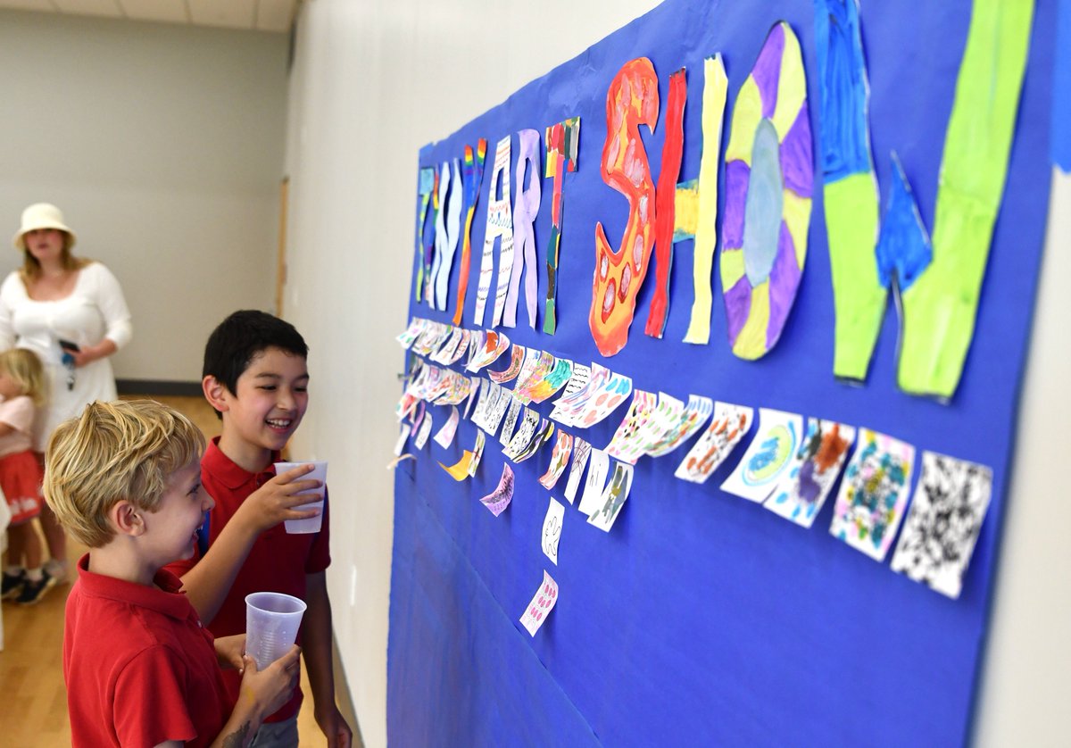 SAES's tweet photo. The Lower School building transformed into a three-story art museum last night. The Visual Arts "Night at the Museum" included artworks by students in preschool through fifth grade and featured student docents as well as a community-generated "Tiny Art Show." https://t.co/CTSx0yMgMk
