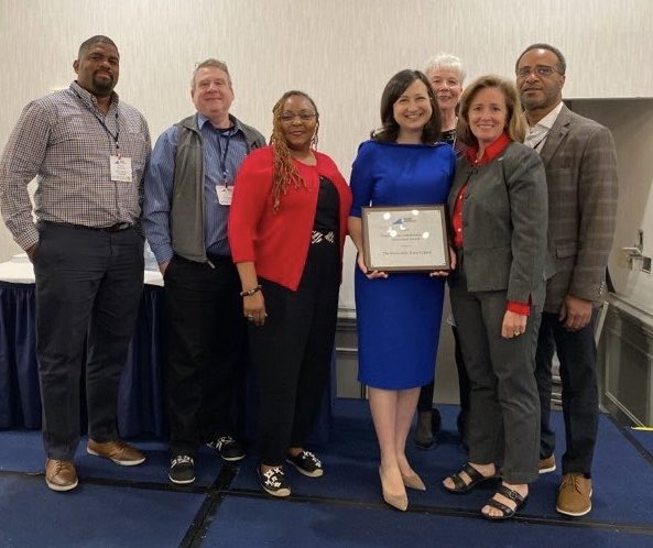 As a policymaker, I’m grateful every day for the work of ⁦@NoVaTransit⁩, ⁦@ArlingtonDES⁩ Transit Bureau & ⁦@VaRailExpress⁩. Today, I’m so grateful personally to have been your partner, and to you all for nominating me for this ⁦@VaTransitAssoc⁩ award. 🚍♥️