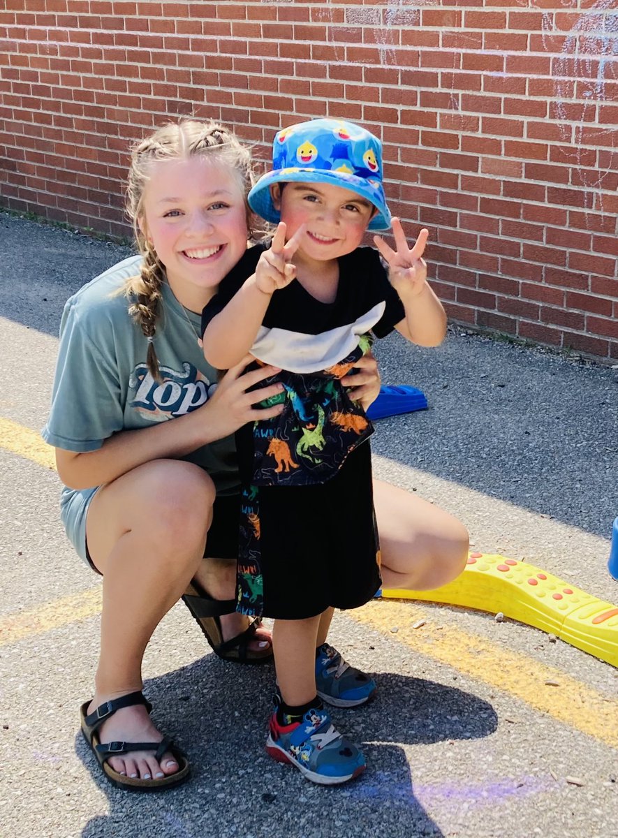 SadiePfantz's tweet photo. Parenting May Term making friends @ Pineview! #IFACadetPride https://t.co/3zzZojlu9t
