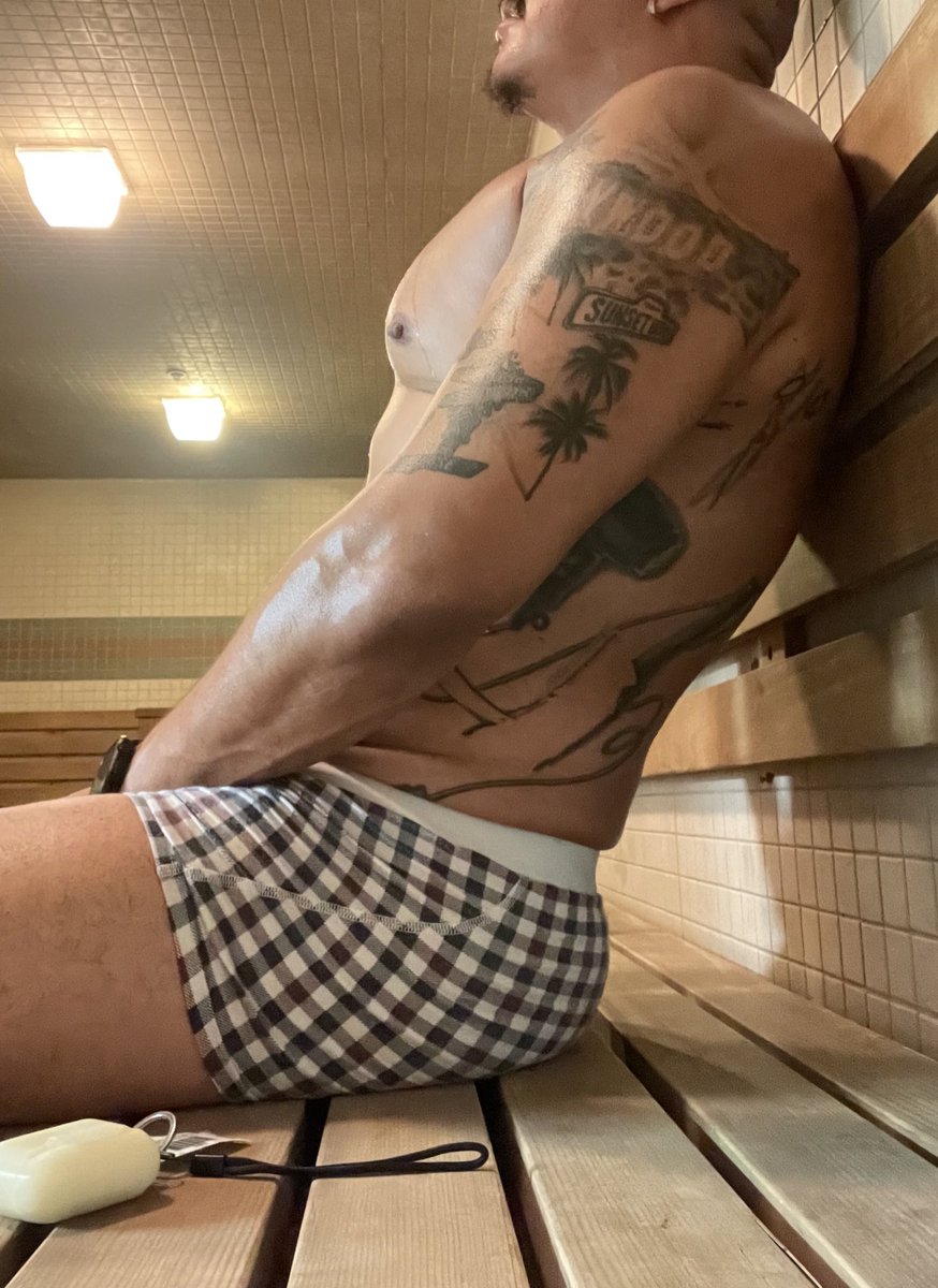 tuffguy3's tweet image. Sweat it out