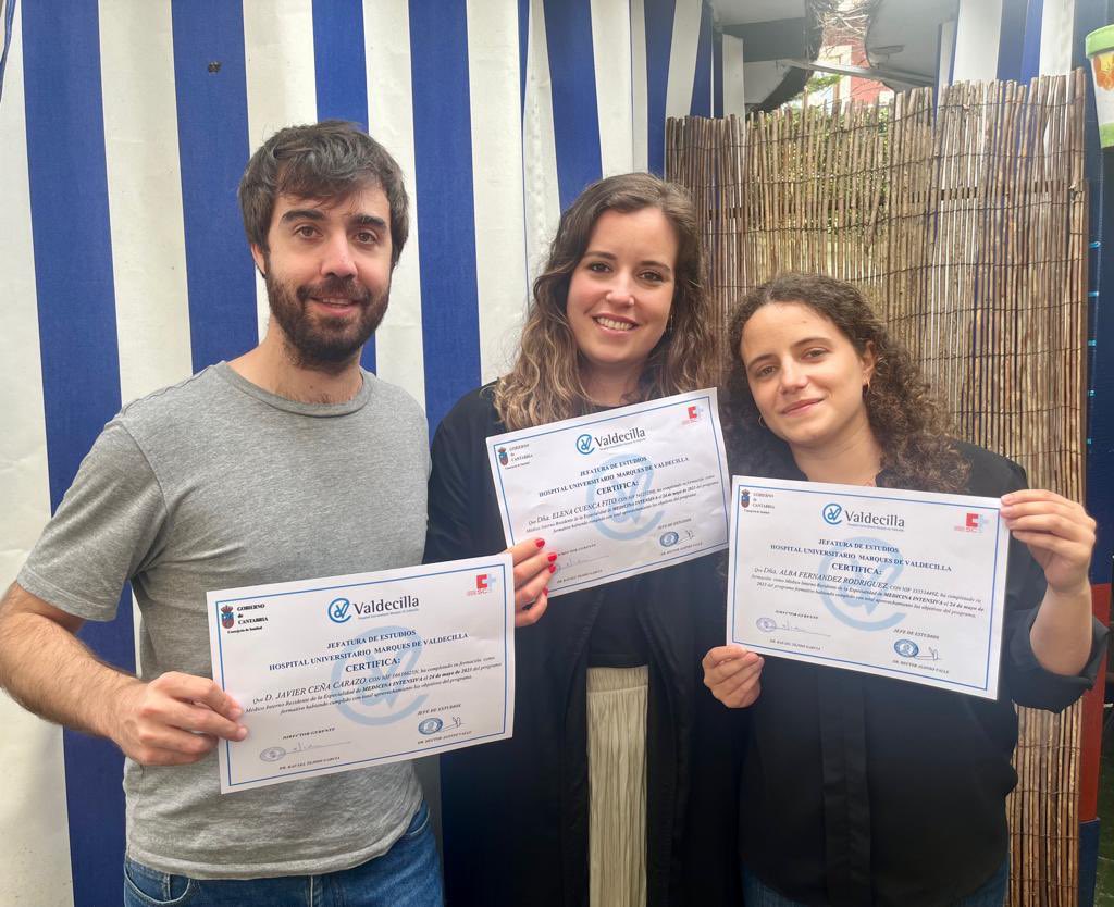 UCI_Valdecilla's tweet photo. Hoy nos despedimos de tres magníficos compañer@s: Javier Ceña, Elena Cuenca y Alba Fernández. Enhorabuena y gracias por estos magníficos años con nosotr@s. Acordaos siempre de #marcaValdecilla #orgullosos https://t.co/ErgTe53Raz