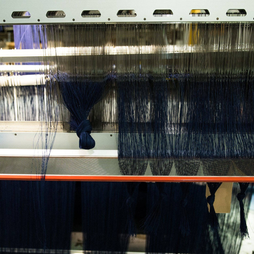 HustonTextile's tweet photo. No small details were missed setting up the custom indigo denim project for Levi’s® 501® Factory!

Come see the next stages of this creation (and much more!) live all week at #150yearsof501 experience in San Francisco! 

#innovation #textileengineering #heritage #reclaims https://t.co/arXLt3M79w