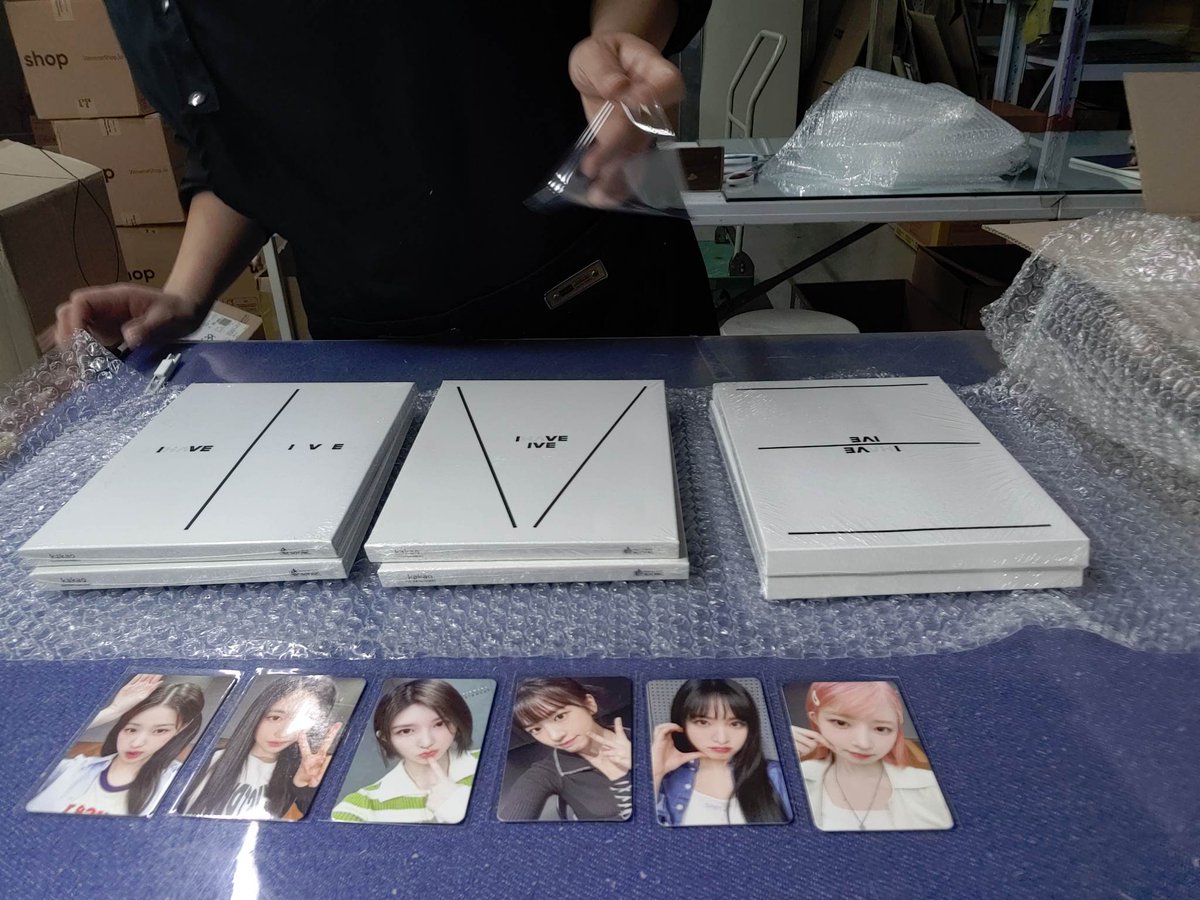 brokeklub's tweet photo. #BKPHUpdates

[I'VE IVE GOs]

Arrived in KR Address!

Sites:
💸Withmuu
💸 Soundwave R2
💸 Apple Music
💸 Makestar

DM us if you have any concerns https://t.co/HyZFED7E0k