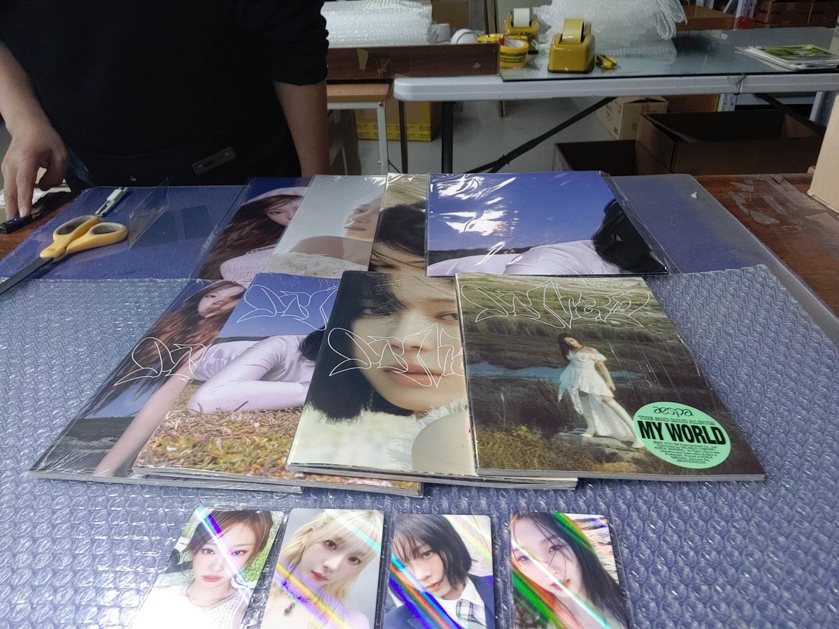 brokeklub's tweet photo. #BKPHUpdates

[Unforgiven GOs]

Arrived kr adress!

Sites:
💸Makestar
💸 Yes24
💸 Music Plant
💸 SMTOWN &amp; Store

DM us if you have any concerns https://t.co/FxpvgfJcqn