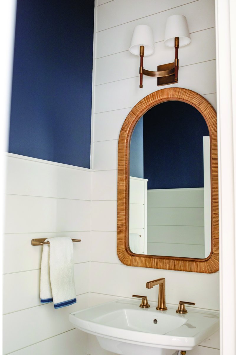 Even the most compact space deserves a little design attention.
#JoyceZuelkeckbd @annekottlerhome #bellatileandstone @S.Photography/ShannaWolf
#powderroom #bathdesign #bathlighting #bathfaucet