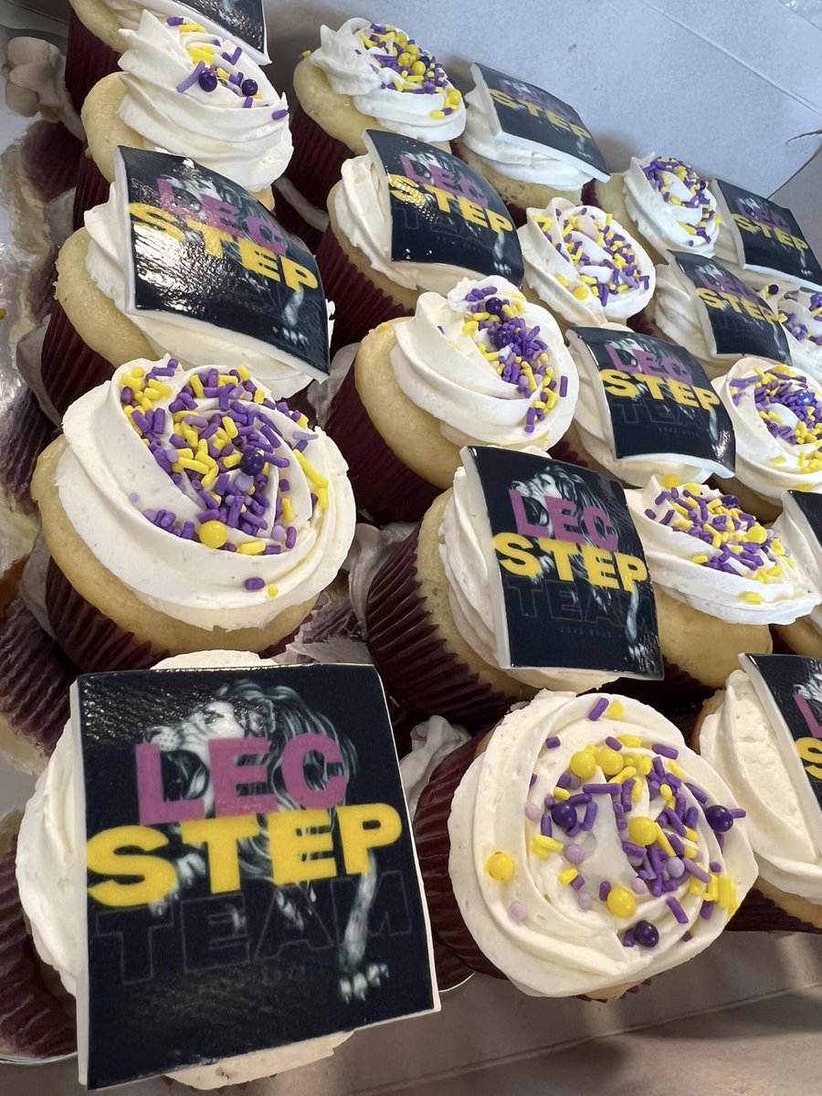 LegacyEarlyC's tweet image. Our 🔥 STEP TEAM 🔥 has made us proud this season! 🤩 Congrats to our amazing team for showing us what hard work and dedication can achieve! 🤩 #DontStopSteppin #HardWorkPaysOff #StepTeam 🤸‍♀️