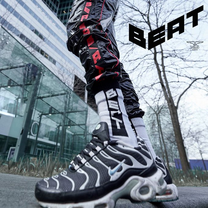 Who else loves combining their favorite tracksuit with a sexy (or smelly) pair of socks? Comment with