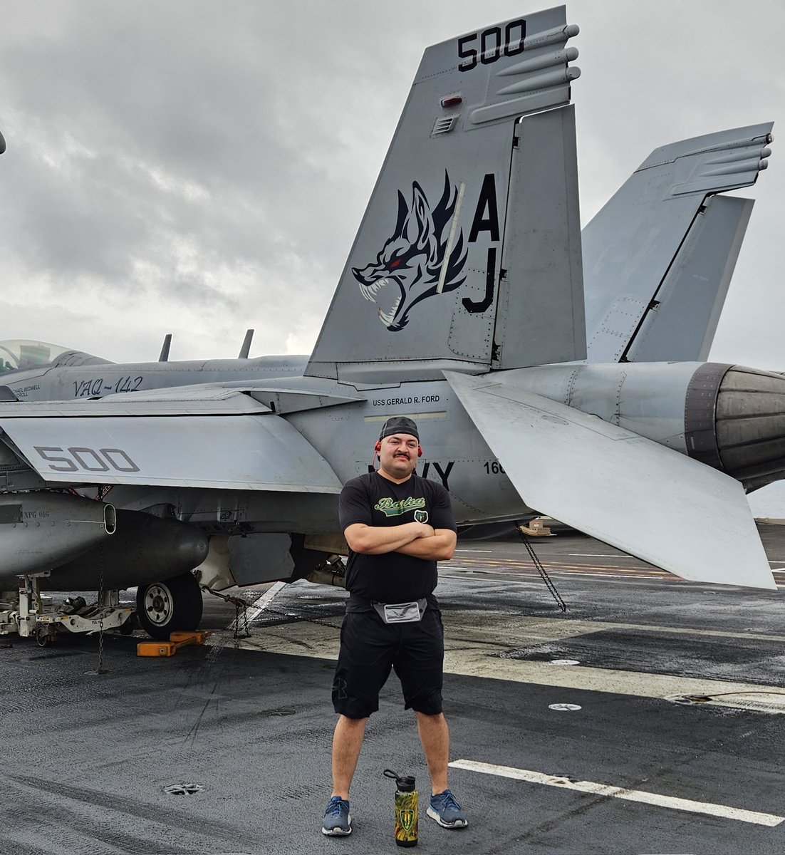 Sportsismylyfe's tweet photo. I promised a good friend of mine @5starD1 that everywhere I went on deployment I was going to rep his sons @QBDwilliams1 school. 1st spot, aboard the USS Ford in the middle of the Atlantic Ocean. @bashafootball https://t.co/N2zQVHZaVn