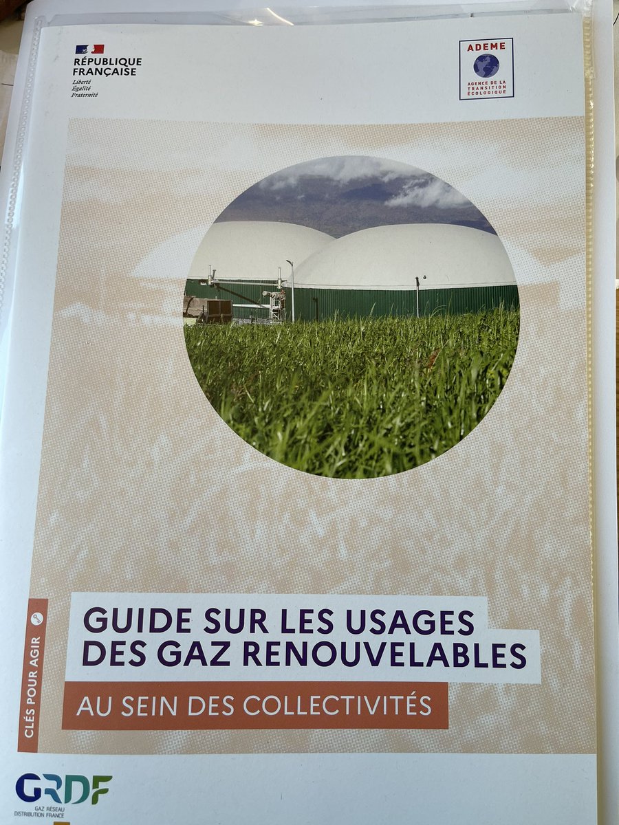 Ravie de présenter avec @Ademe le guide sur les usages des gaz renouvelables au sein des #collectivités. Pour tout savoir sur les schémas contractuels. Concret, pragmatique et témoin d’une #économiecirculaire en marche en 🇫🇷enviée par de nombreux pays dans le monde !#AssisesTE
