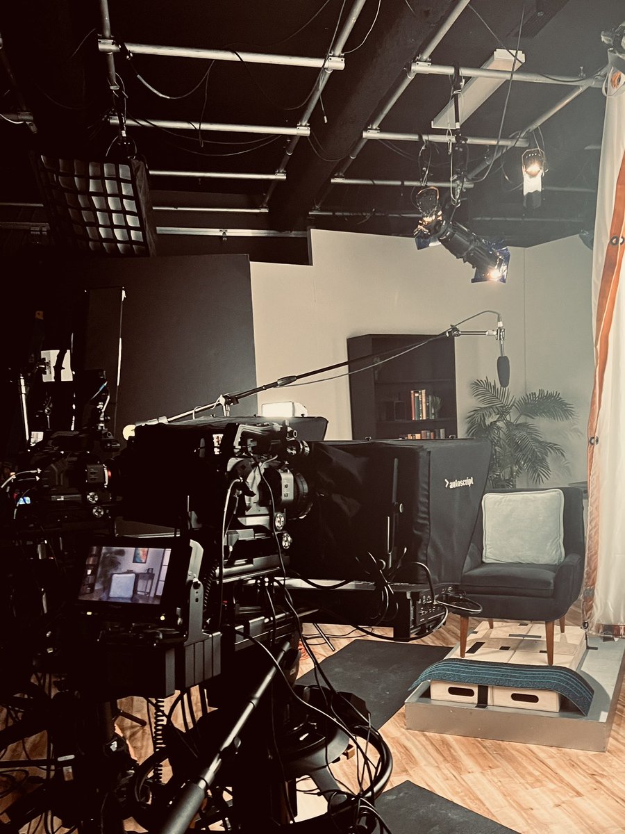 GabPrincipe's tweet photo. That’s a wrap!

Many thanks to the brilliant team @Wondrium for making the recording of my course on memory all the fun! https://t.co/HJGObZWWuk