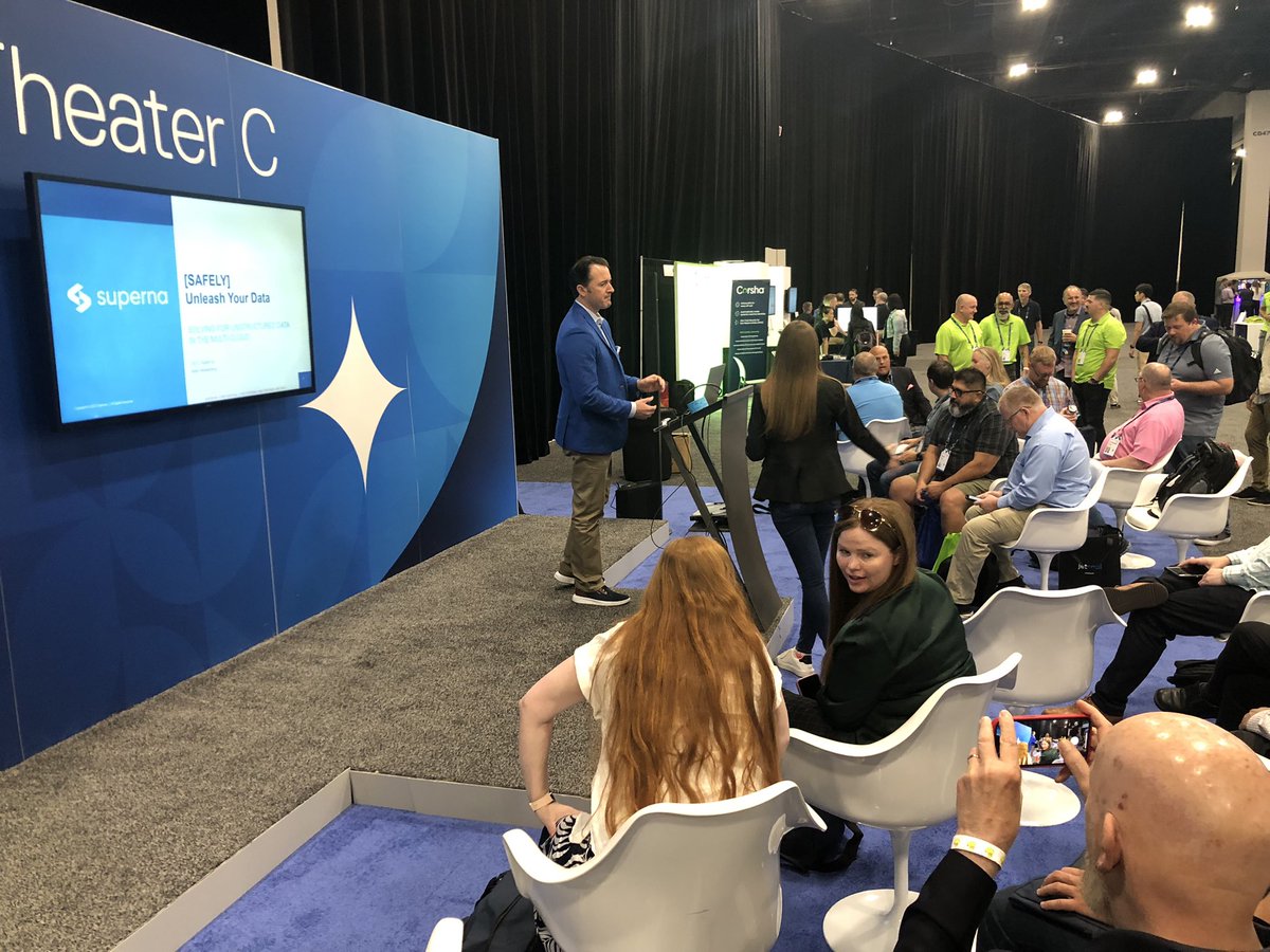 Axel Streichardt tweet media