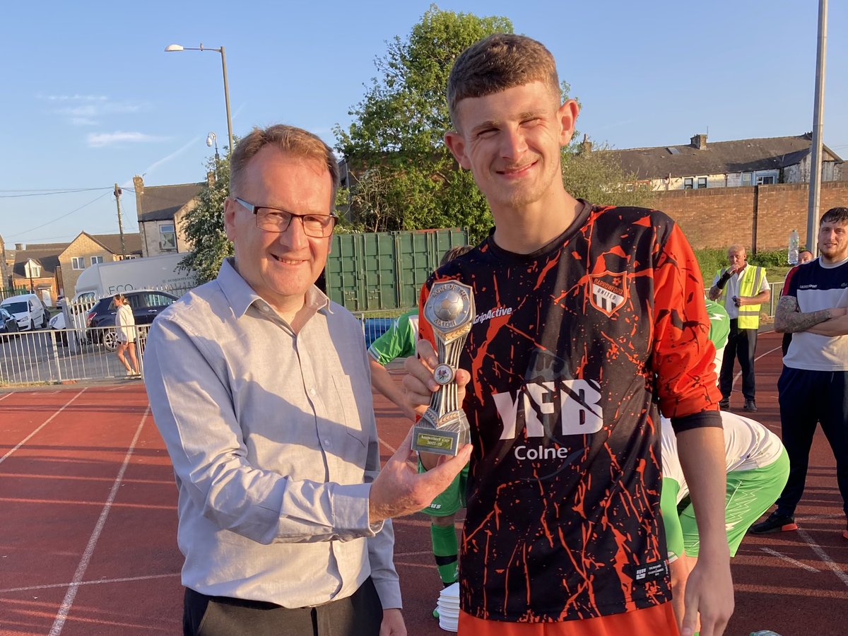 PendleSunday's tweet photo. It was a big win for Red Lion in the Anniversary Trophy and an unfortunate treble of final defeats for Dog inn. MOM Reece Miller scored twice as the Colne side ran out 6-1 winners after a goalless first half. https://t.co/XuZdL56nED