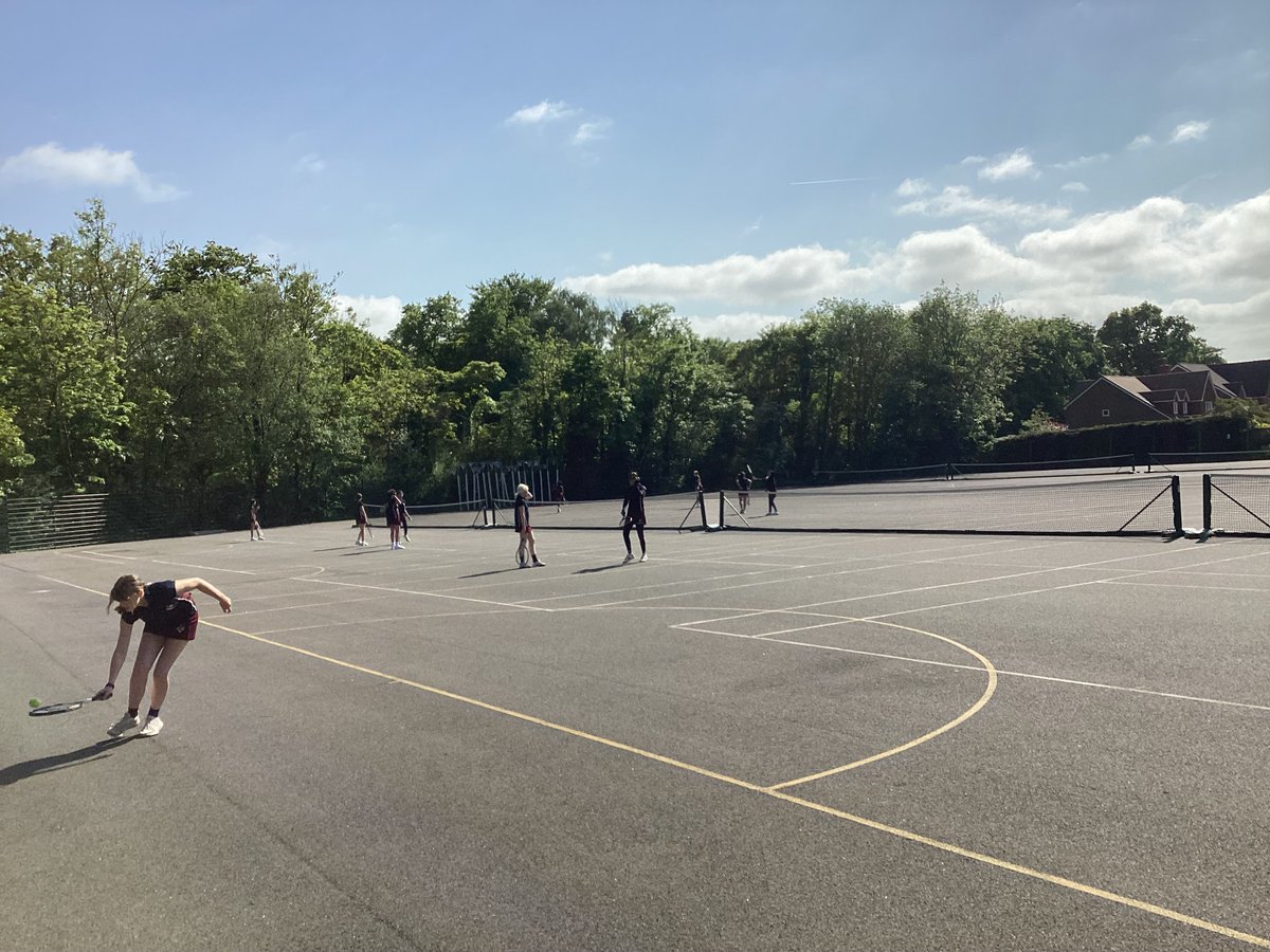 BSGD and BSBD tennis practice! Excellent opportunity for cross-foundation sport with a mixture of singles and doubles 🎾 <a href="/BoltonSch/">Bolton School</a> <a href="/BSBDRacquets/">Racquet sports at Bolton School Boys’ Division</a> <a href="/LynneDKyle/">Lynne Kyle</a> <a href="/BSBDSport/">PE/SPORT at Bolton School Senior - Boys Division</a> <a href="/Philip_Britton/">Philip Britton MBE</a>