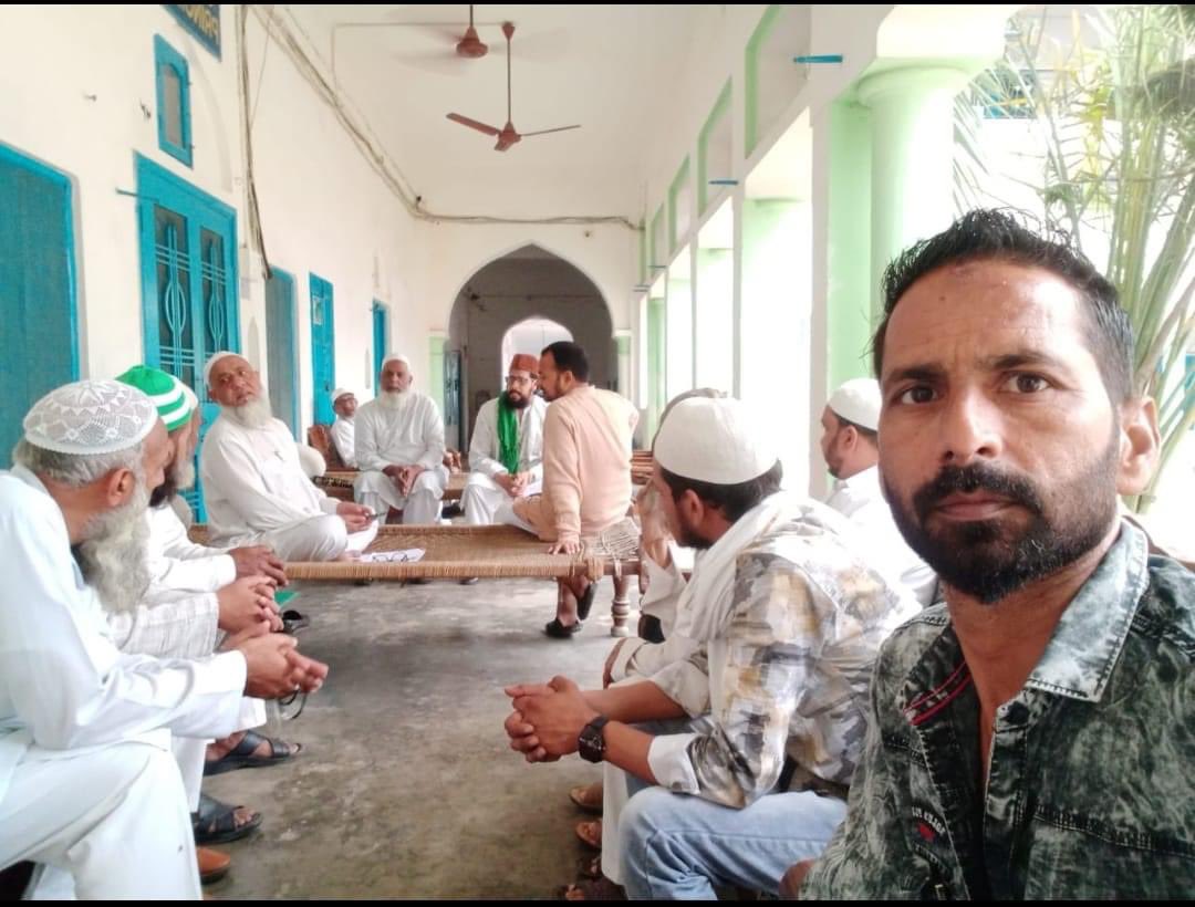 आज दिनांक 24/05/2023 को ‌मुजफ्फरनगर के जिला अध्यक्ष मौलाना इमरान कासमी साहब के नेतृत्व में एक प्रतिनिधिमंडल देवबंद के रहने वाले जनाब मतलू्ब साहब से मुलाकात की जिन्हें कल चार अज्ञात लोगों ने दाढ़ी-टोपी के कारण गाड़ी रोक कर पता पूछने के नाम पर हमला किया। 
प्रतिनिधिमंडल ने जनाब