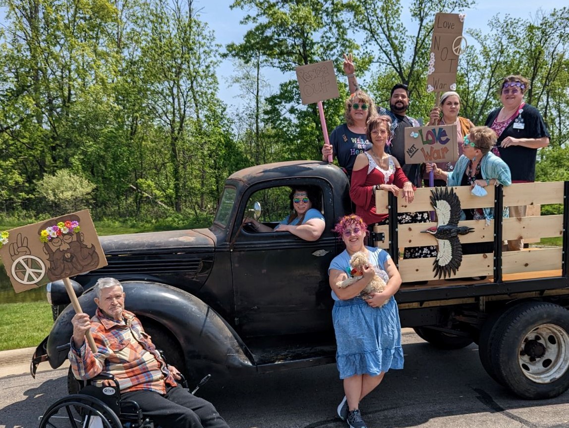 Stay trippy little hippie~
#TrilogyThemeWeeks #TrilogyLiving