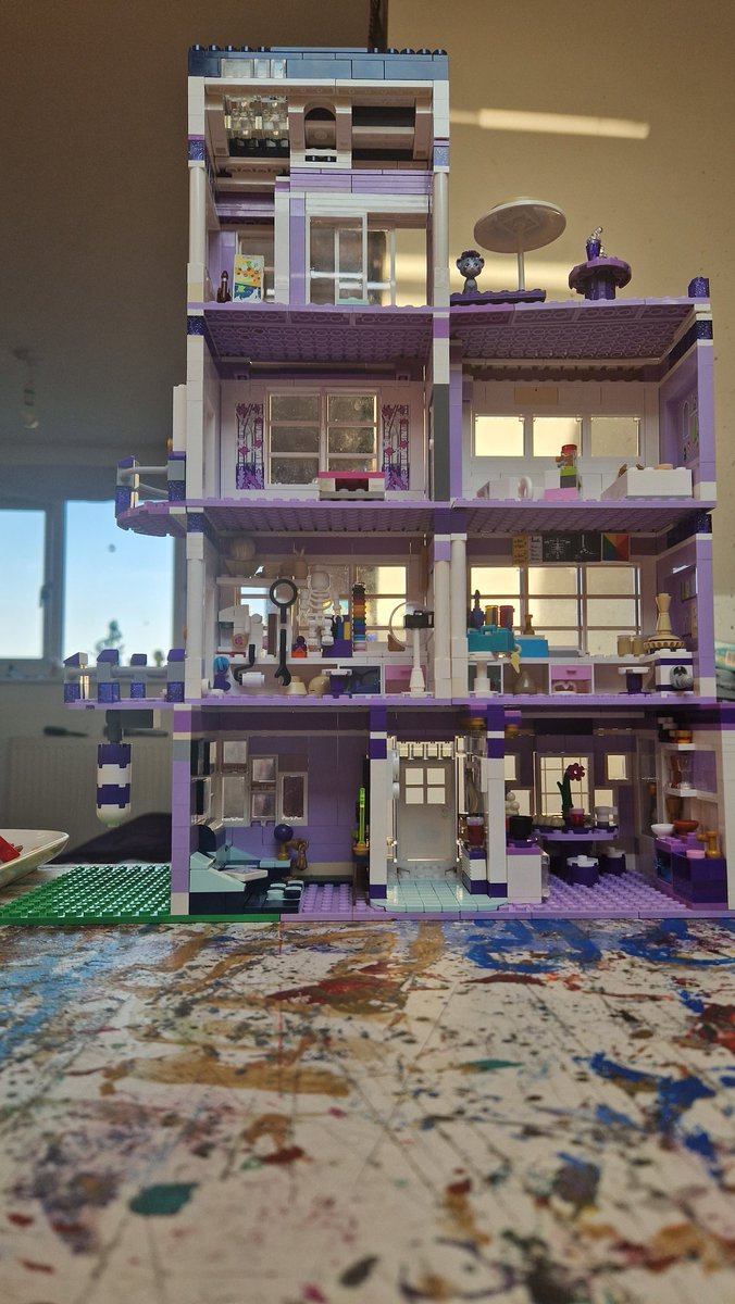 therealshehulk's tweet photo. @LEGO_Group Currently renovating #legofriendsemma house. 
In an art deco style. 
With artist studio and clay wheel.
And of course a roof terrace with painting area with lots of light.
And. 
#kickbag in the garden  🥰😁 https://t.co/Viyp0Ol2zi