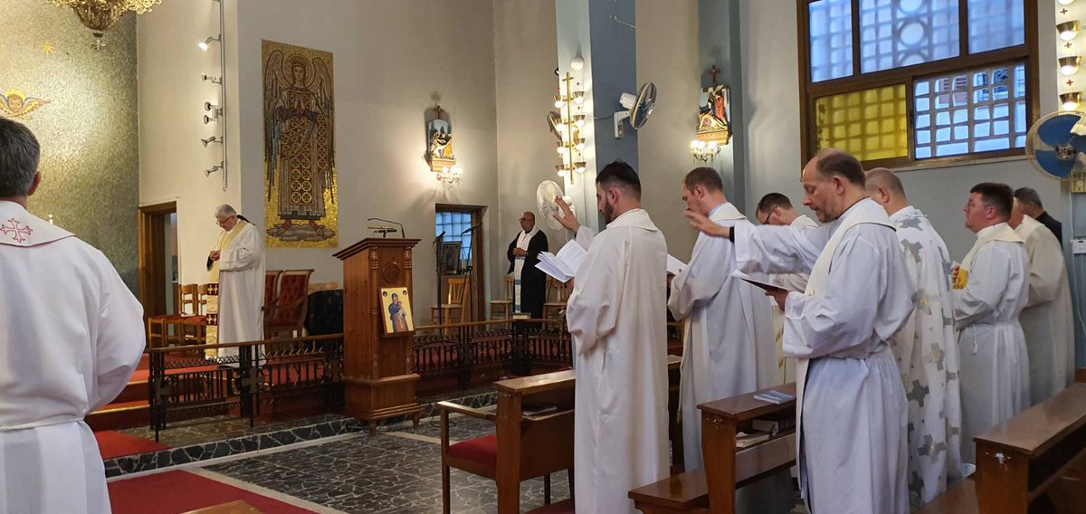rzecznikKEPpl's tweet photo. Eucharystia w maronickiej katedrze Matki Bożej Łaskawej w #Nikozja była kulminacyjnym punktem 1. dnia spotkania Rzeczników Europejskich Konferencji Episkopatów. Mszy św. przewodniczył bp Nuno Brás da Silva Martins z Portugalii, odpowiedzialny za kwestie medialne @MediaCcee. https://t.co/MwY3hi5dSO