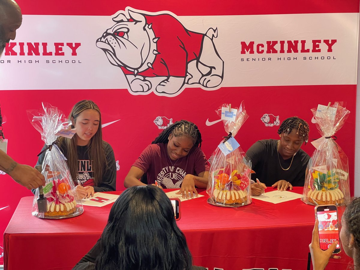 CCS_District's tweet photo. 5 @McKinleyPups student-athletes signed to continue their careers!  Congrats to football's D.J. Lewis @TiffinU &amp;  Cynceir McNeal @BG_Football &amp; basketball's Sidnee Bowden @UofHartford, Paris Stokes @ucwv_athletics &amp; Jayla Sparks @ Jamestown Community College. https://t.co/LBUHJJO2Ks