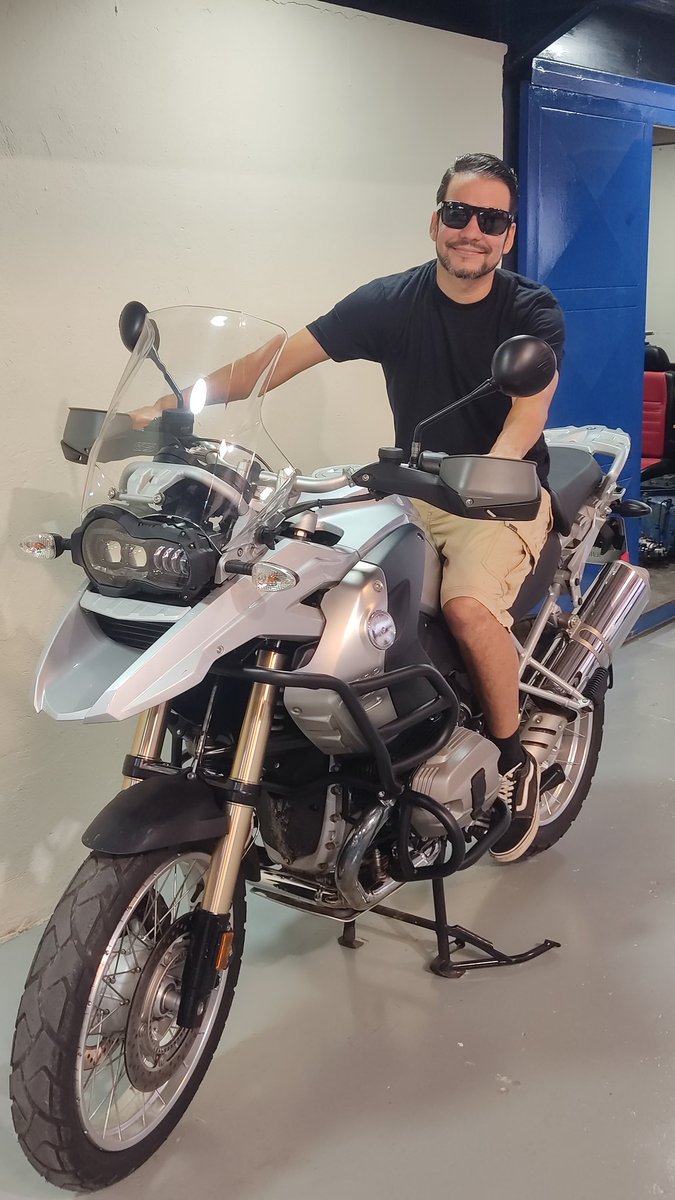 Manuel Tineo tweet media